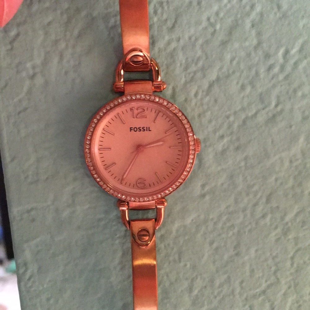 Rose gold fossil watch